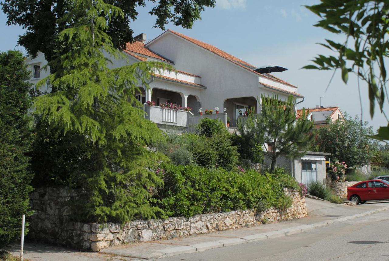 Apartments With A Parking Space Njivice, Krk - 5427 Экстерьер фото