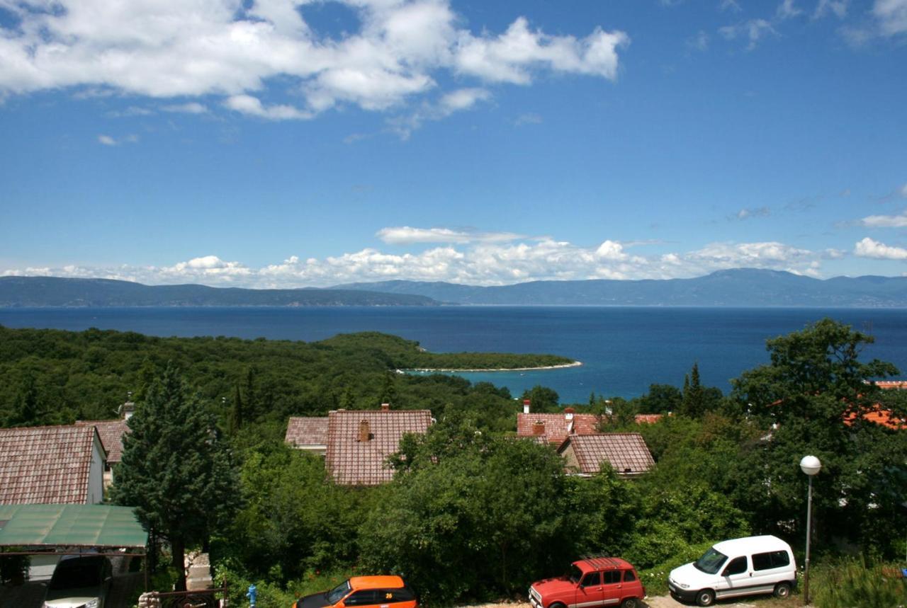Apartments With A Parking Space Njivice, Krk - 5427 Экстерьер фото