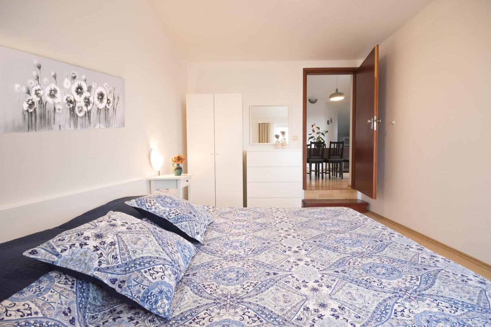Apartments With A Parking Space Njivice, Krk - 5427 Номер фото
